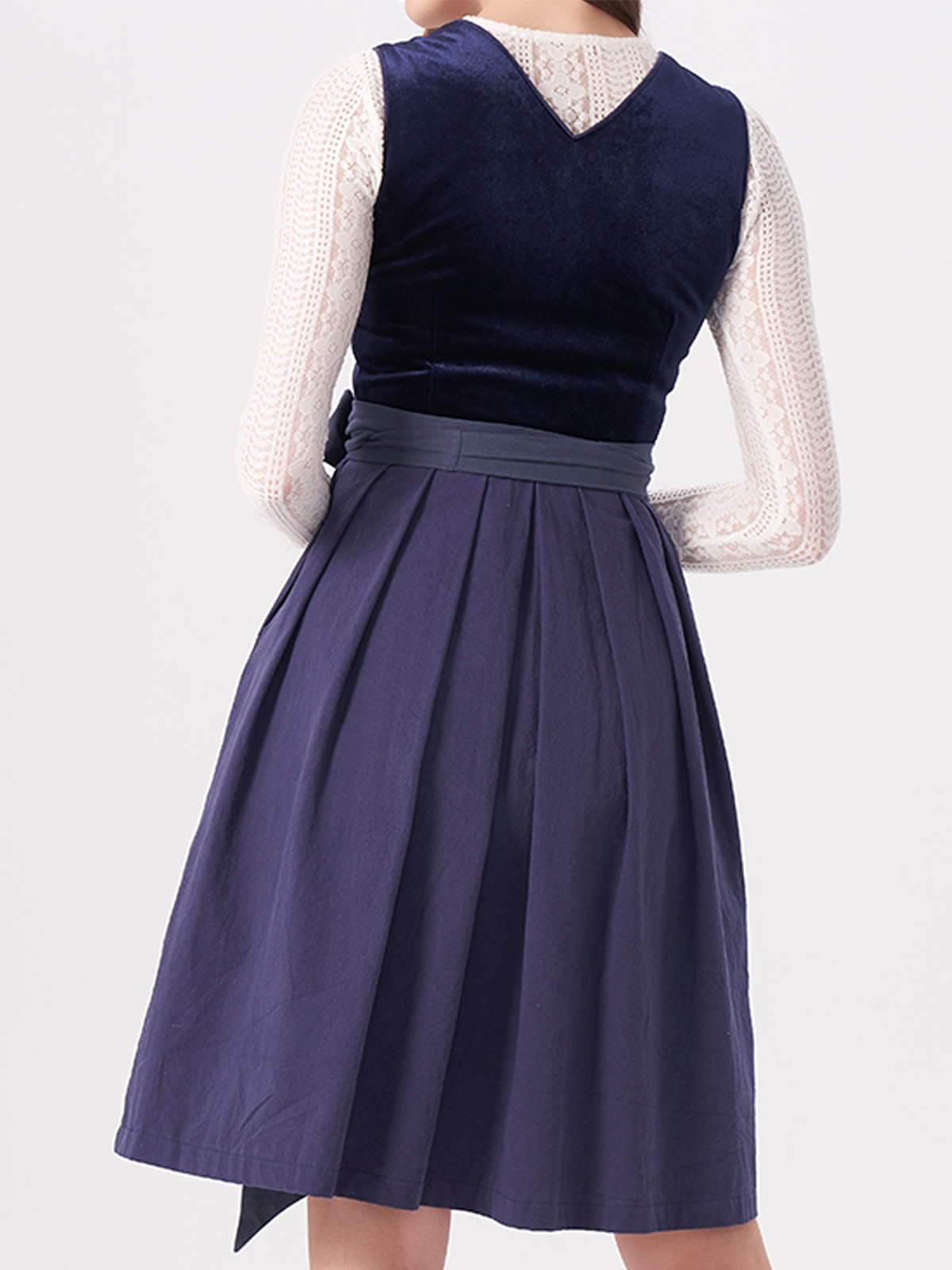 Dirndl Janker in Blau – Eleganz pur