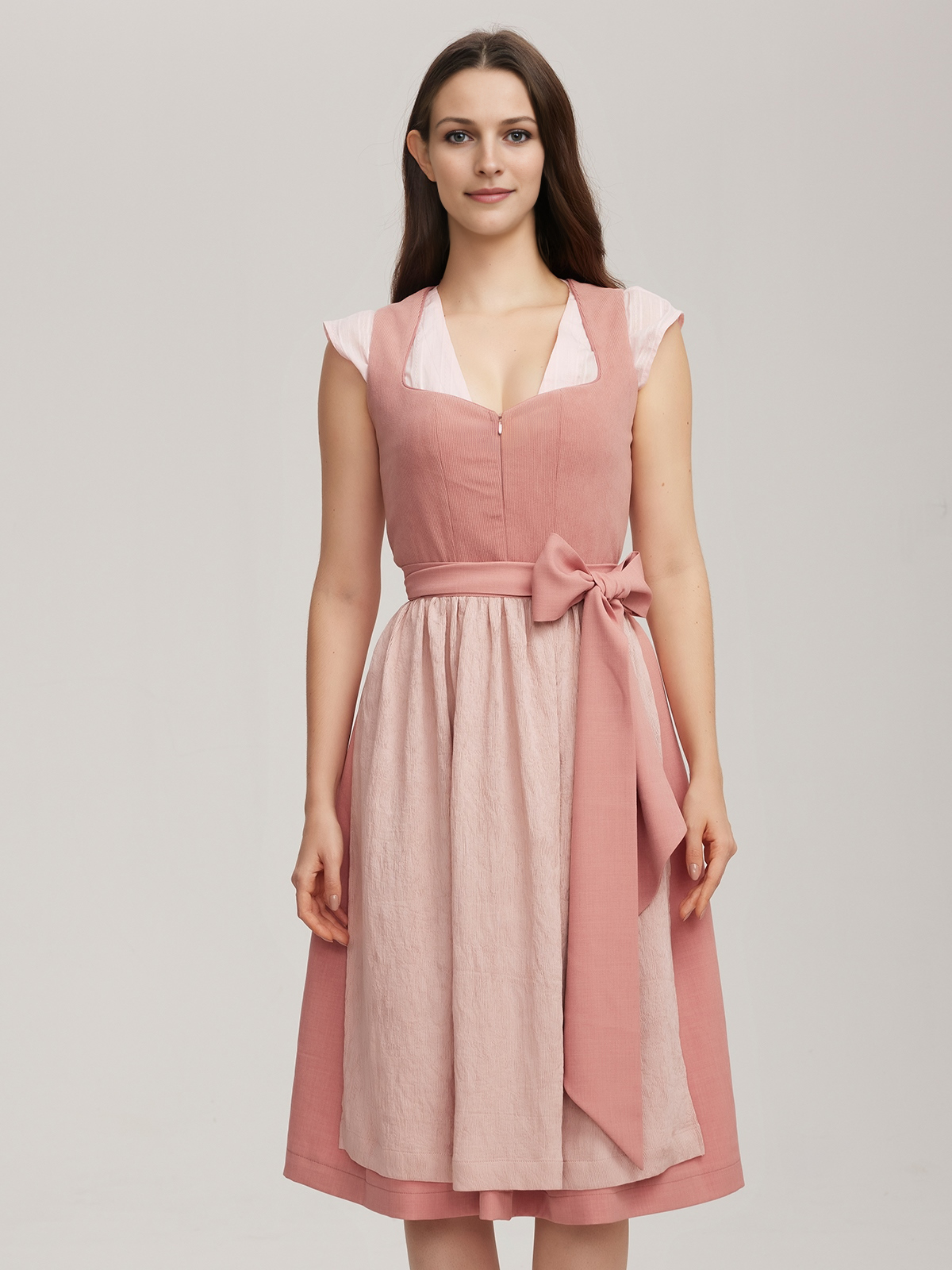 Modernes Dirndl Grau mit urbanem Chic