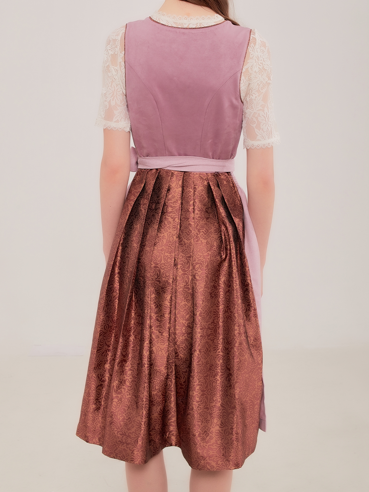 Dirndl Bluse ärmellos in Lila